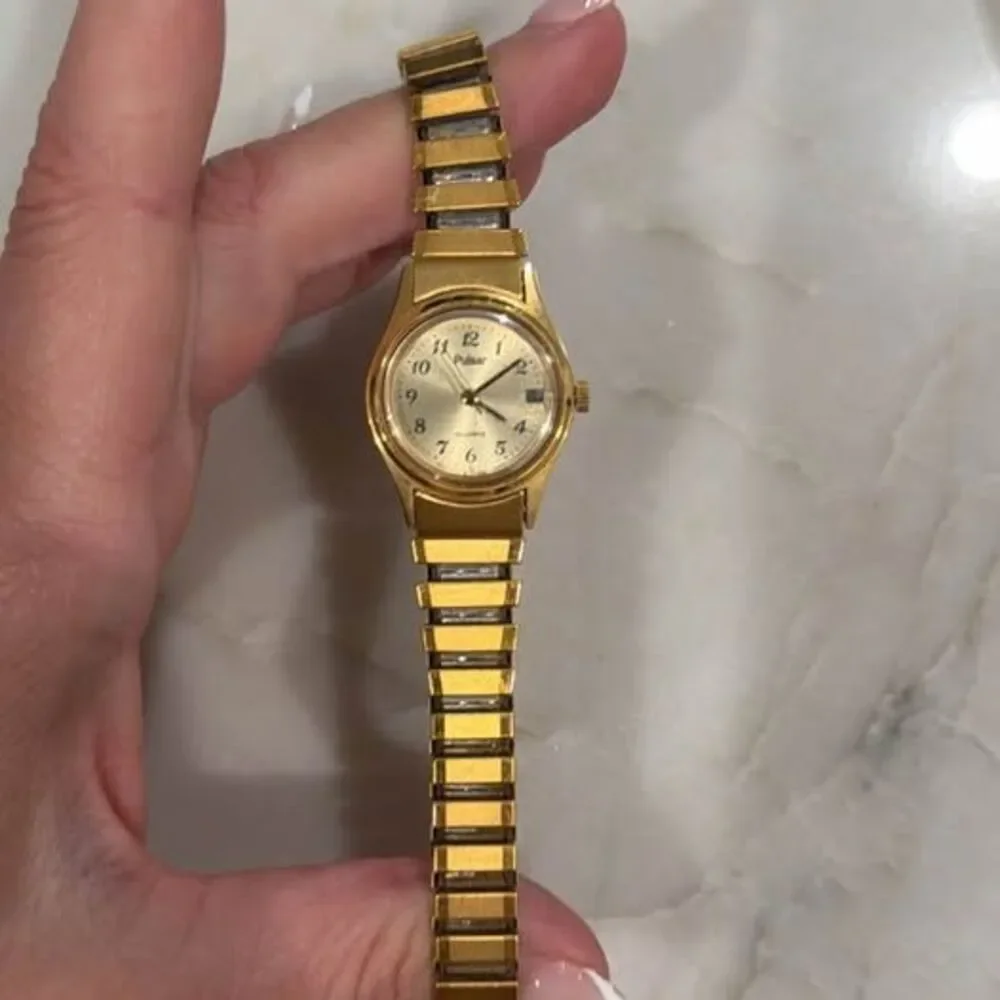Vintage Pulsar Quartz Gold-Tone Women's Watch Champagne Dial Date Expansion Band